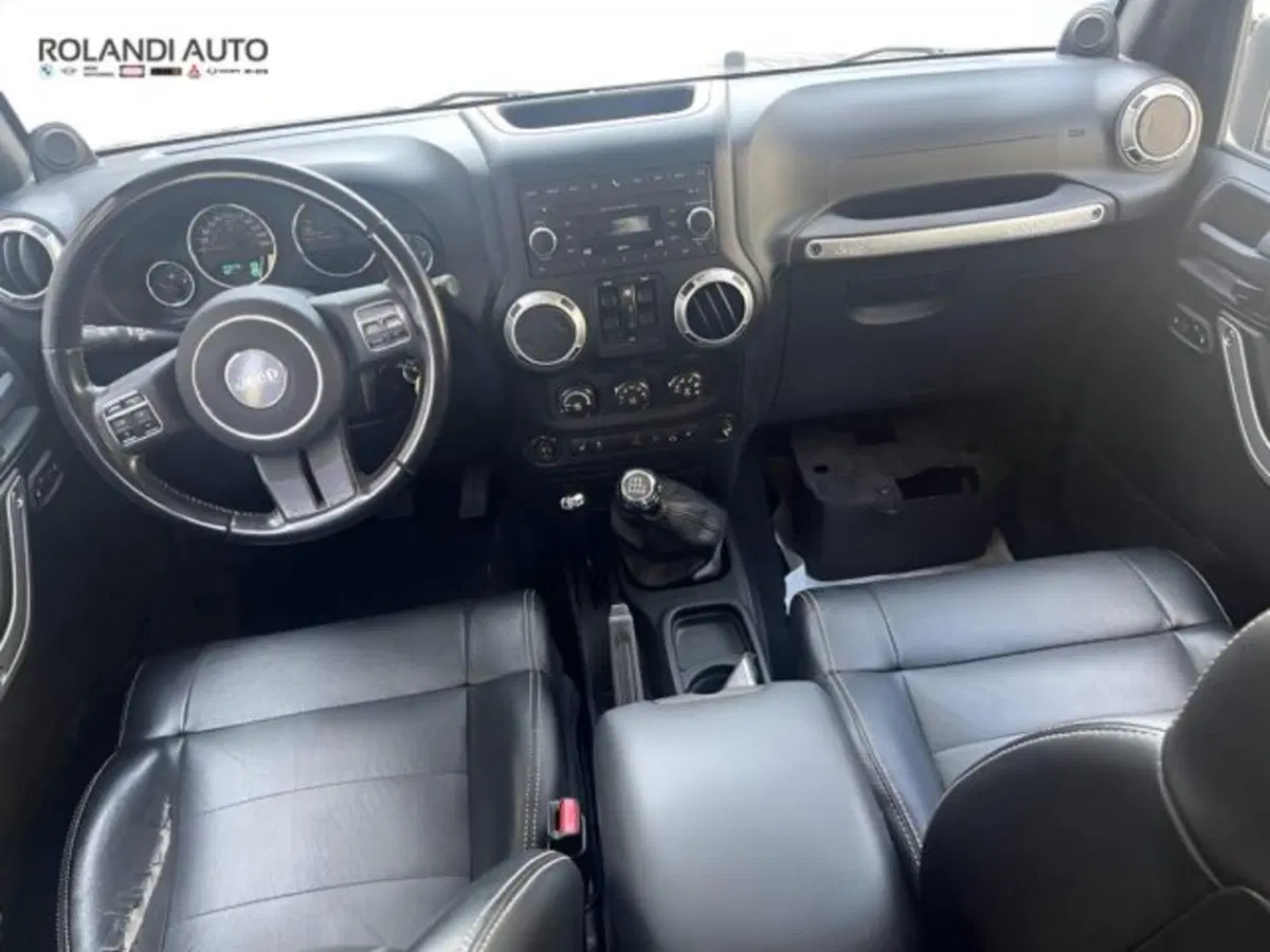 Jeep Wrangler Unlimited usata a Alessandria (8)