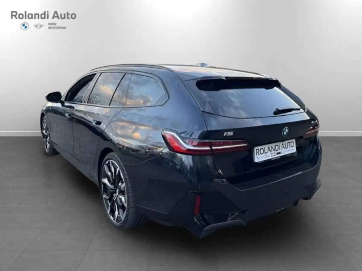 BMW i5 Touring usata a Alessandria (6)