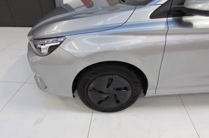 Mg MG3 nuova a Milano (4)