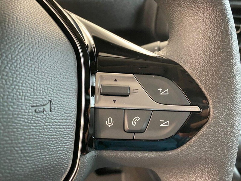 Peugeot Partner Furgone nuova a Torino (11)