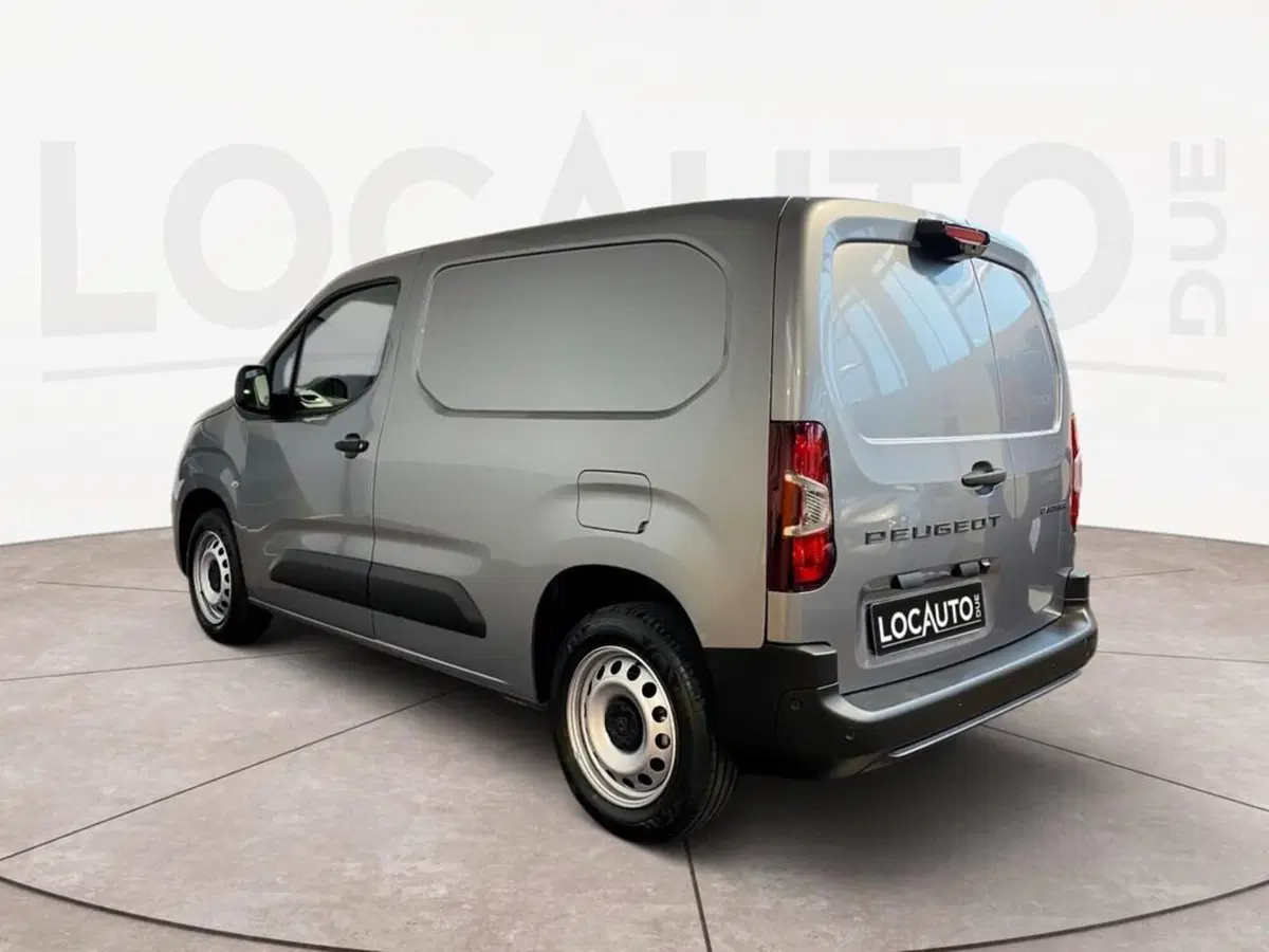 Peugeot Partner Furgone nuova a Torino (5)