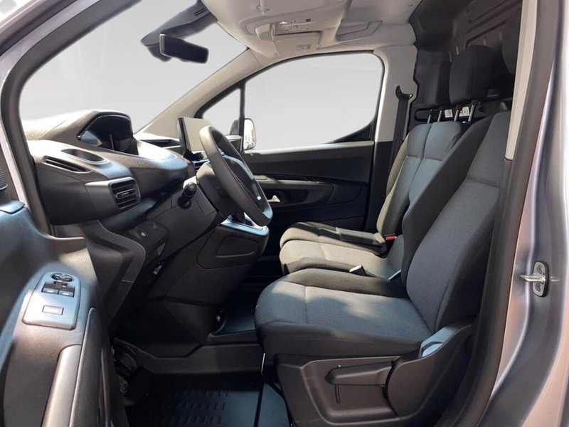 Peugeot Partner Furgone nuova a Torino (6)