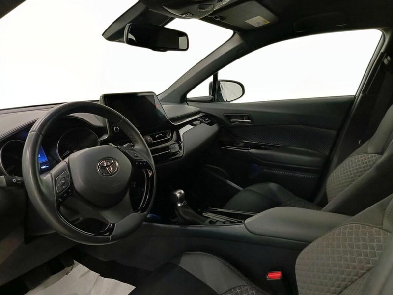 Toyota Toyota C-HR usata a Monza e Brianza (12)