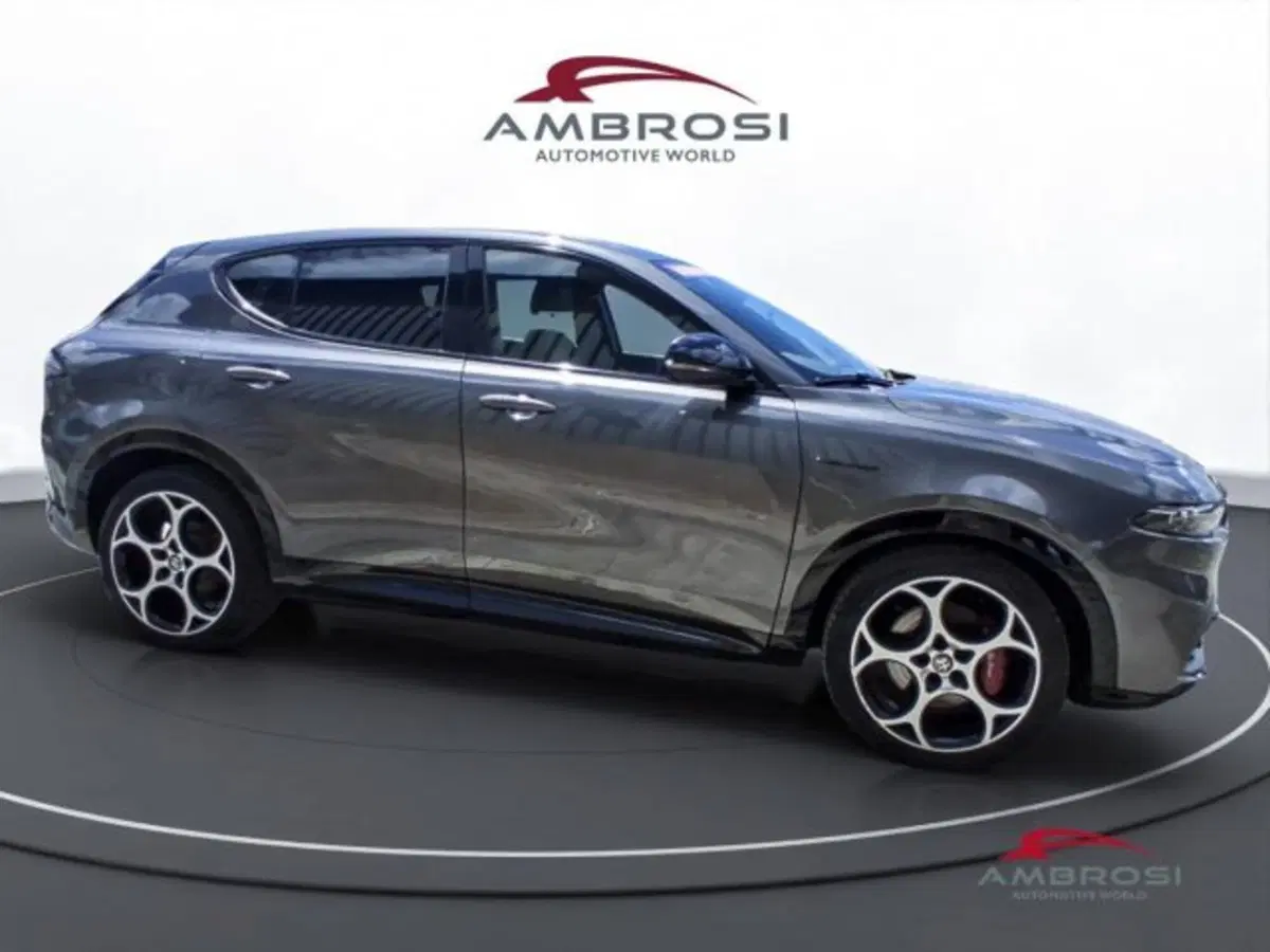 Alfa Romeo Tonale usata a Perugia (5)