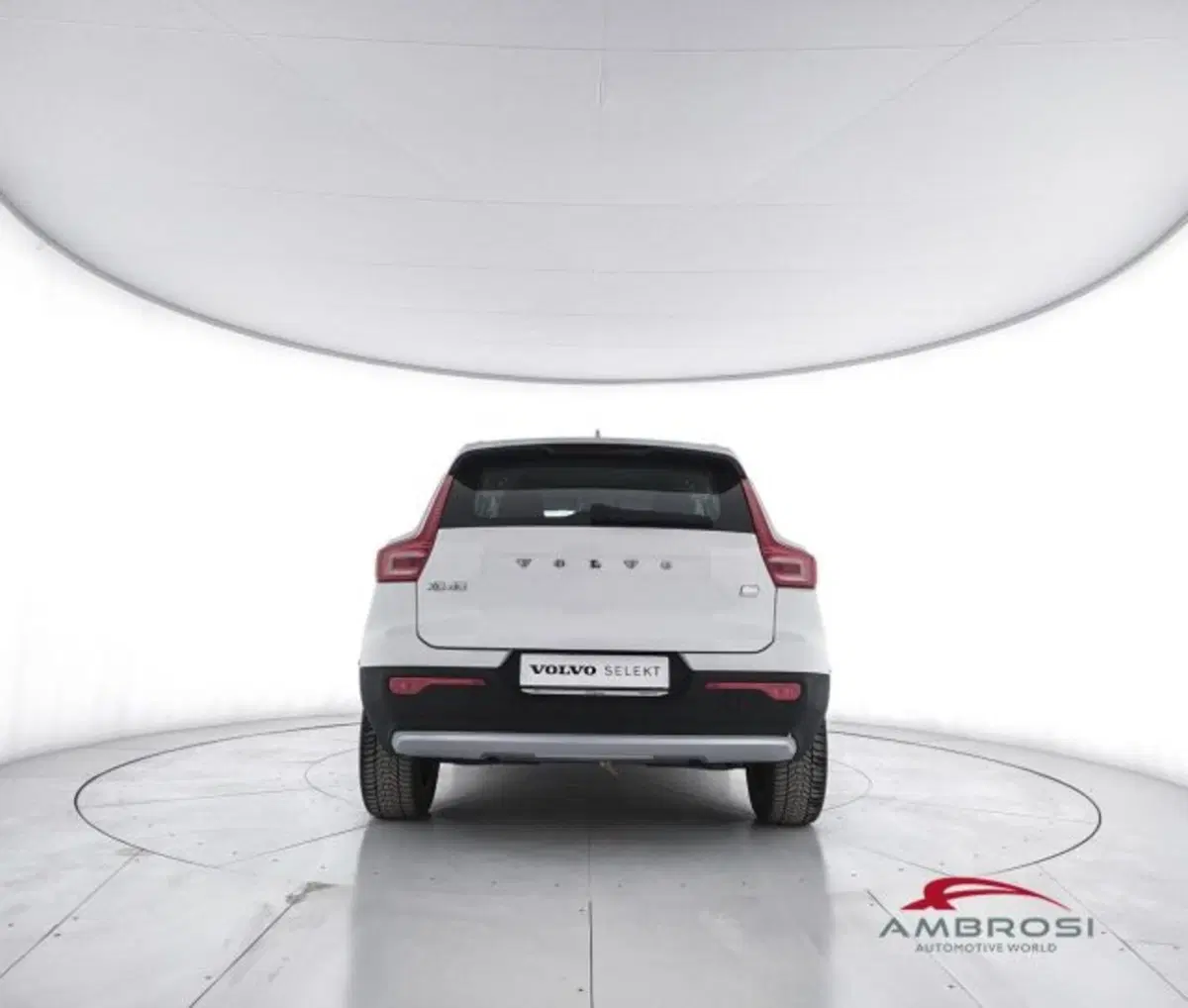 Volvo XC40 usata a Perugia (6)