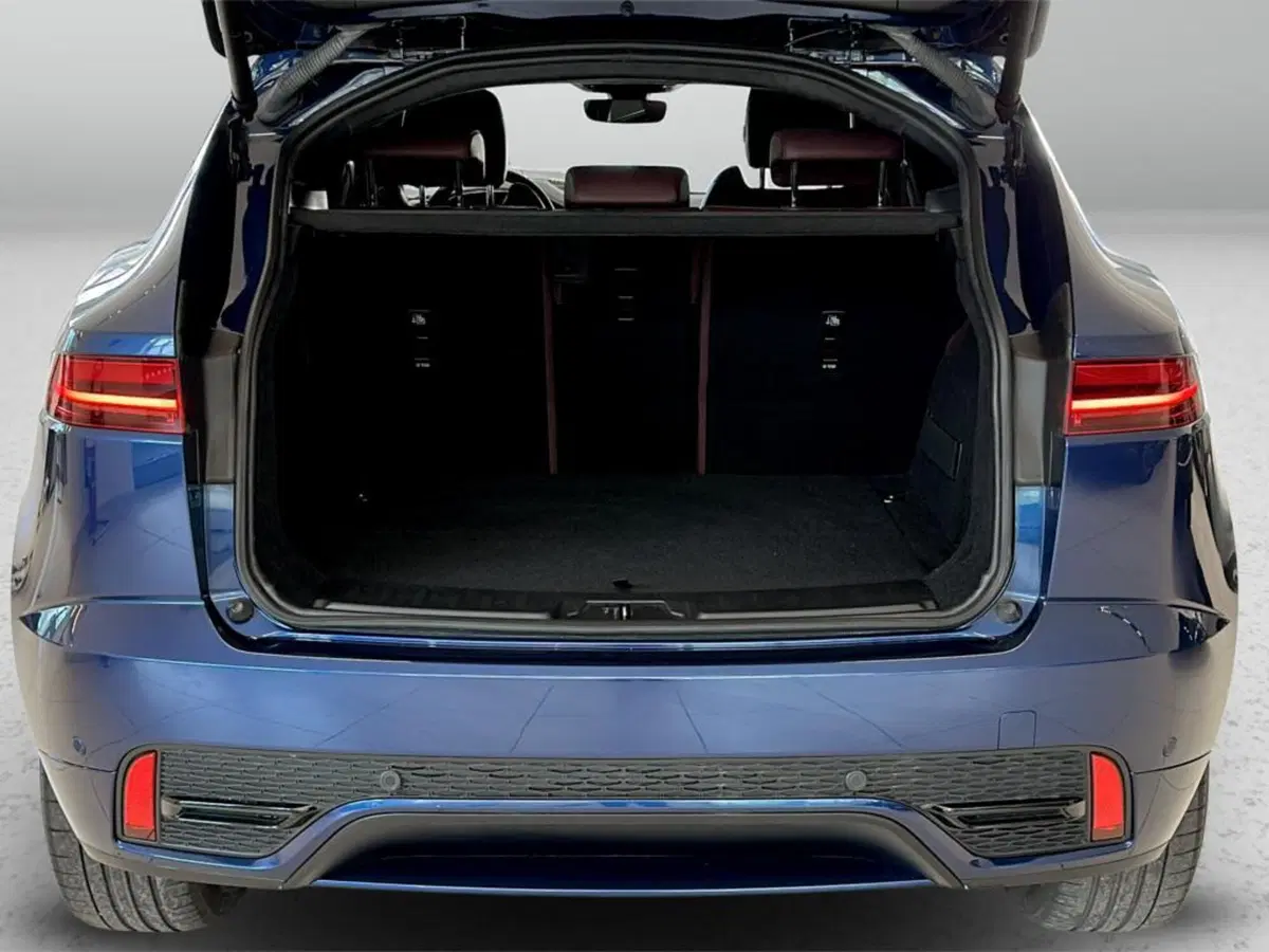 Jaguar E-Pace usata a Varese (11)