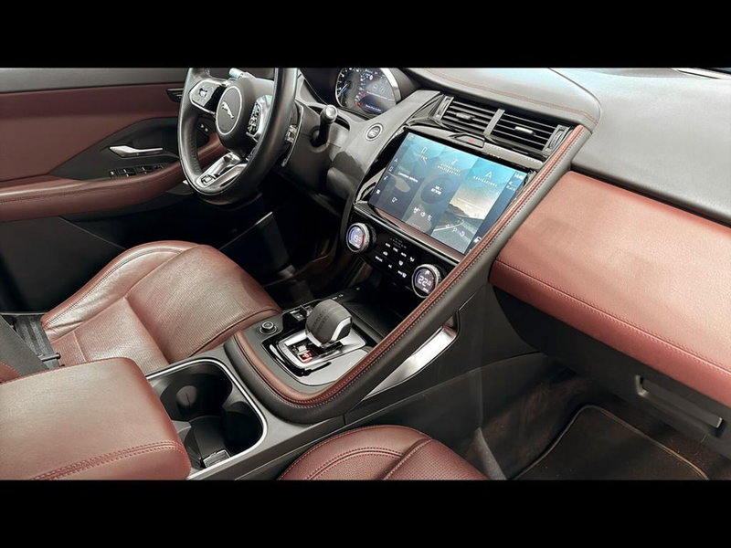 Jaguar E-Pace usata a Varese (13)