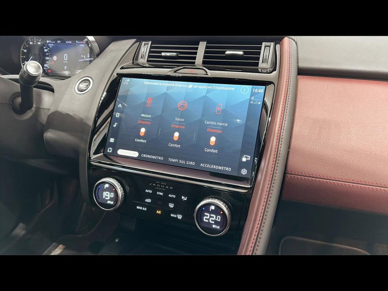 Jaguar E-Pace usata a Varese (14)