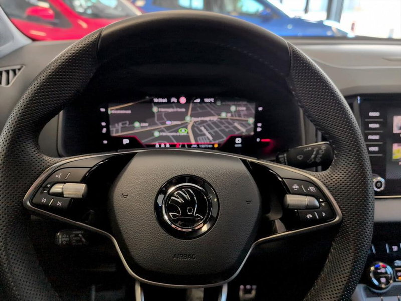 Skoda Karoq usata a Piacenza (12)