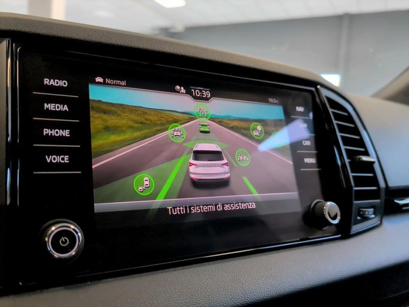 Skoda Karoq usata a Piacenza (13)