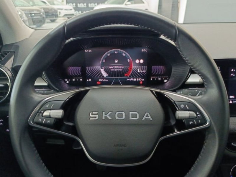 Skoda Fabia usata a Catania (17)