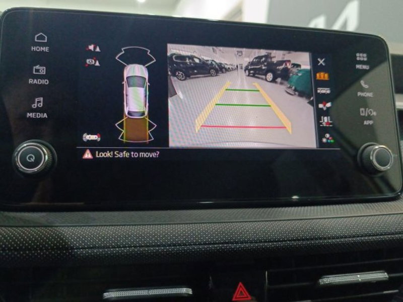 Skoda Fabia usata a Catania (17)