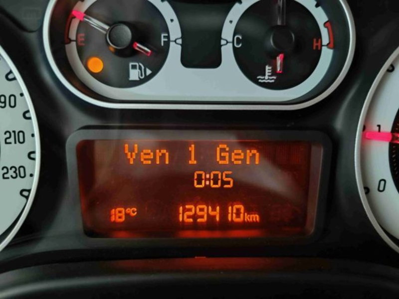 Fiat 500L usata a Catania (15)