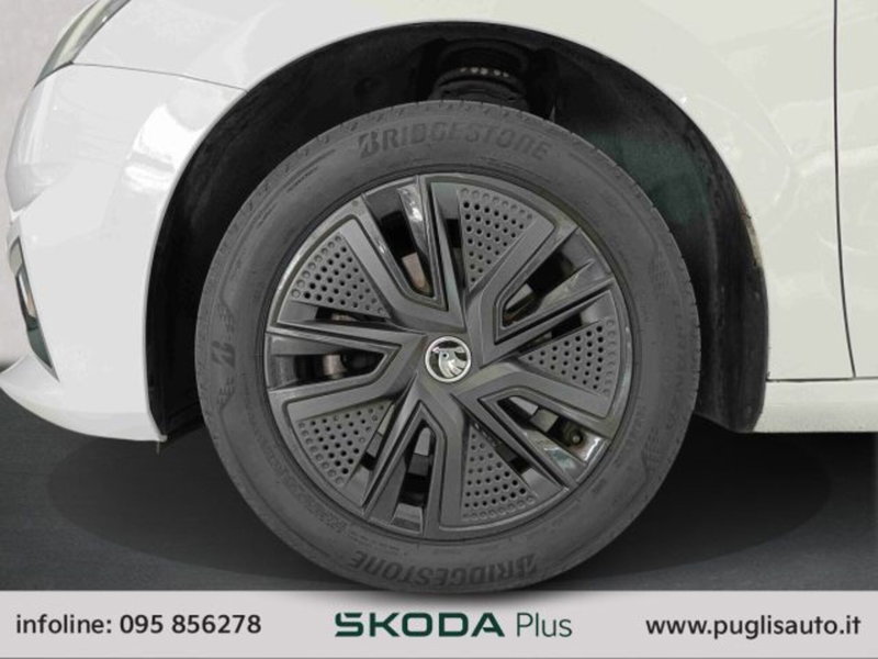 Skoda Fabia usata a Catania (14)