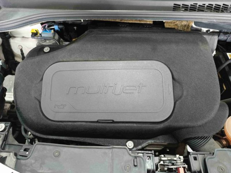 Fiat 500L usata a Catania (19)