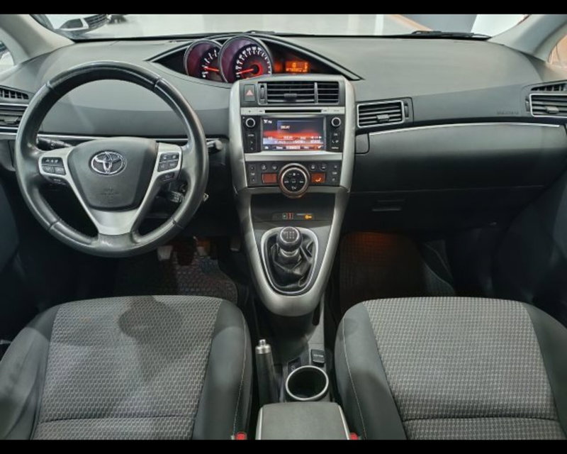 Toyota Verso usata a Catania (7)