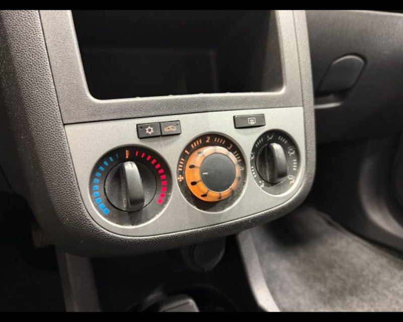 Opel Corsa usata a Treviso (6)