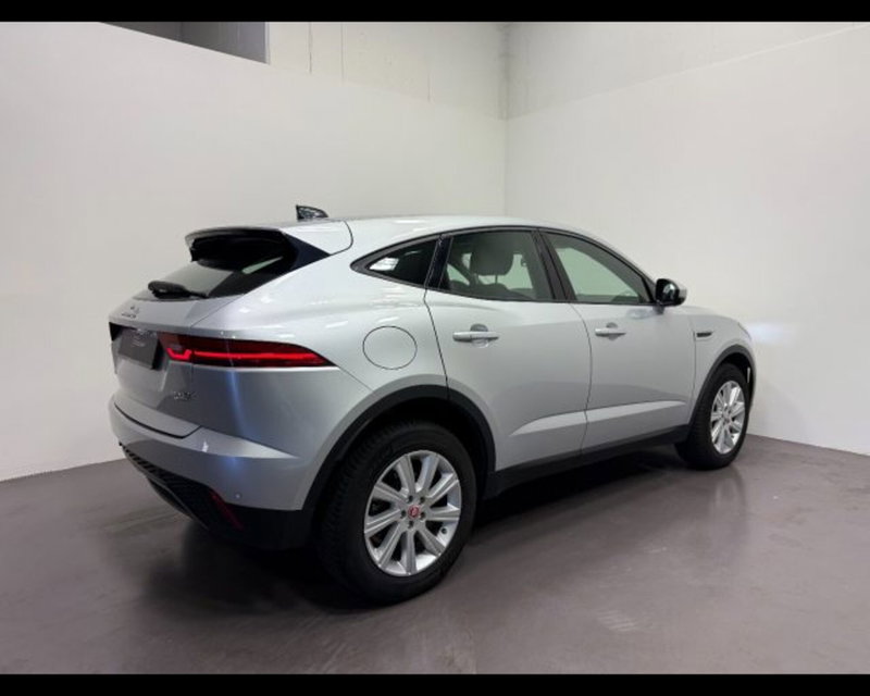 Jaguar E-Pace usata a Treviso (3)
