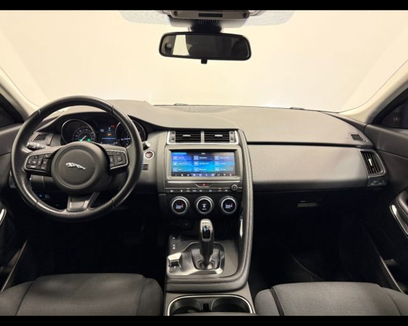 Jaguar E-Pace usata a Treviso (5)