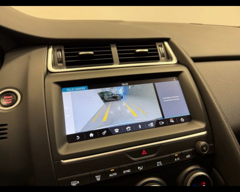 Jaguar E-Pace usata a Treviso (8)