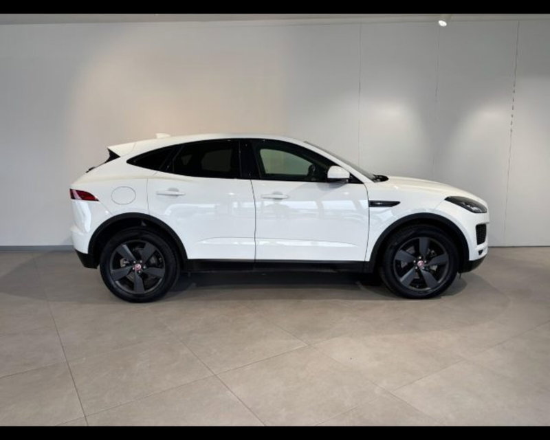 Jaguar E-Pace usata a Treviso (5)