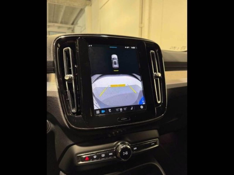 Volvo XC40 usata a Treviso (9)