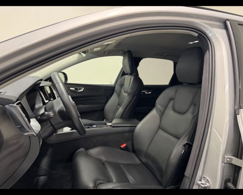 Volvo XC60 usata a Treviso (9)