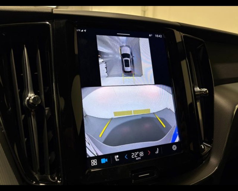 Volvo XC60 usata a Treviso (12)