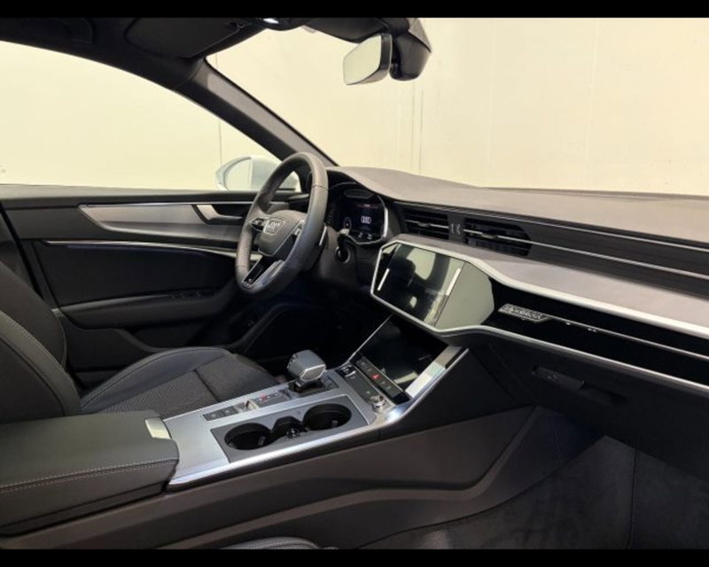 Audi A6 Avant nuova a Treviso (3)