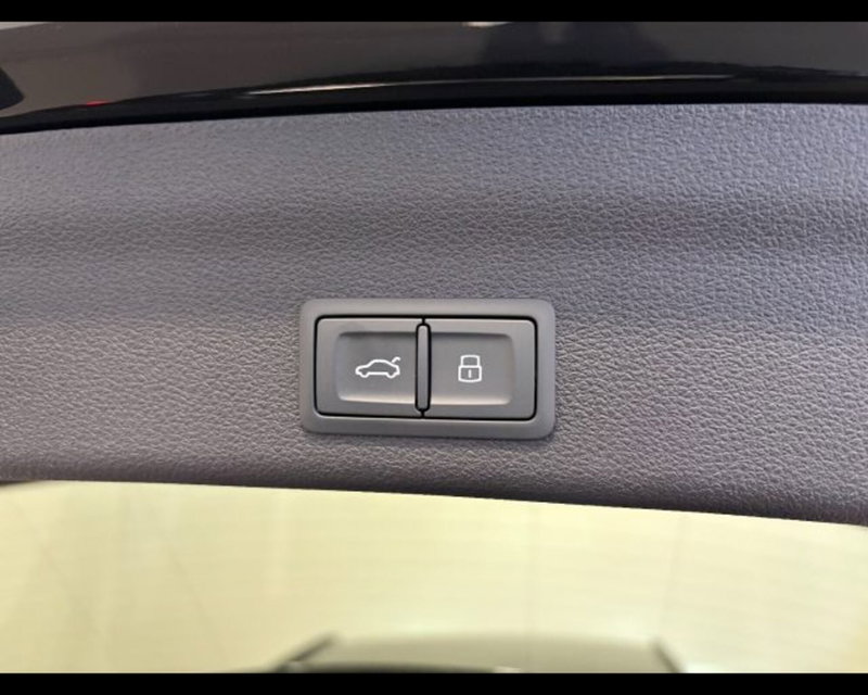 Audi A4 Avant nuova a Treviso (10)