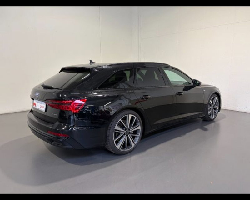 Audi A4 Avant nuova a Treviso (2)