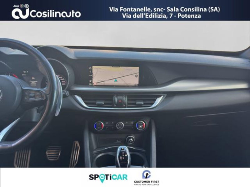 Alfa Romeo Stelvio usata a Salerno (13)
