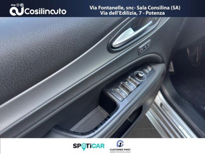 Alfa Romeo Stelvio usata a Salerno (16)