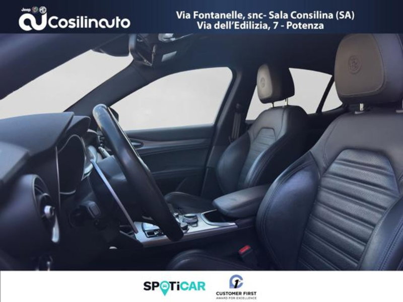 Alfa Romeo Stelvio usata a Salerno (9)