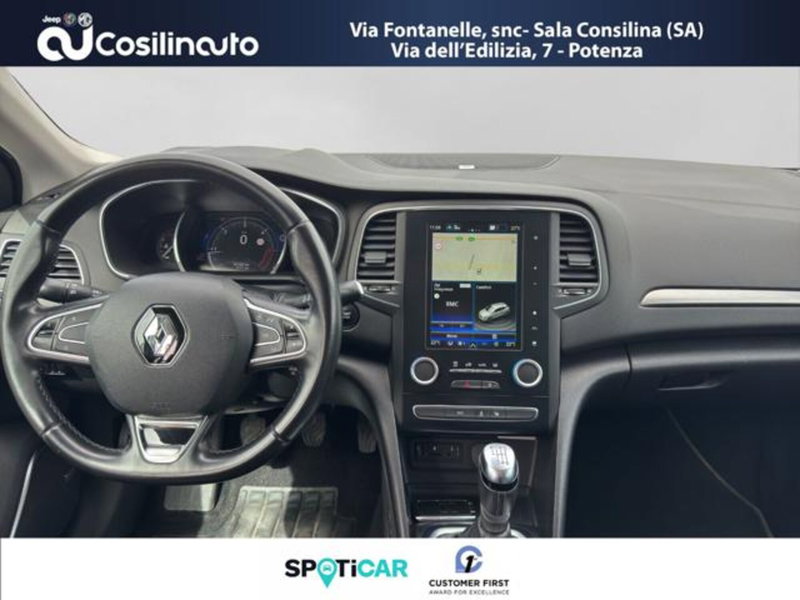 Renault Megane E-Tech Electric usata a Salerno (11)