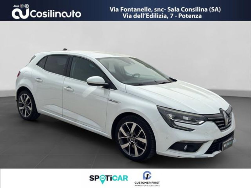 Renault Megane E-Tech Electric usata a Salerno (7)