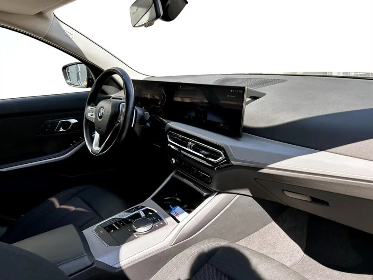 BMW Serie 3 Touring usata a Piacenza (10)