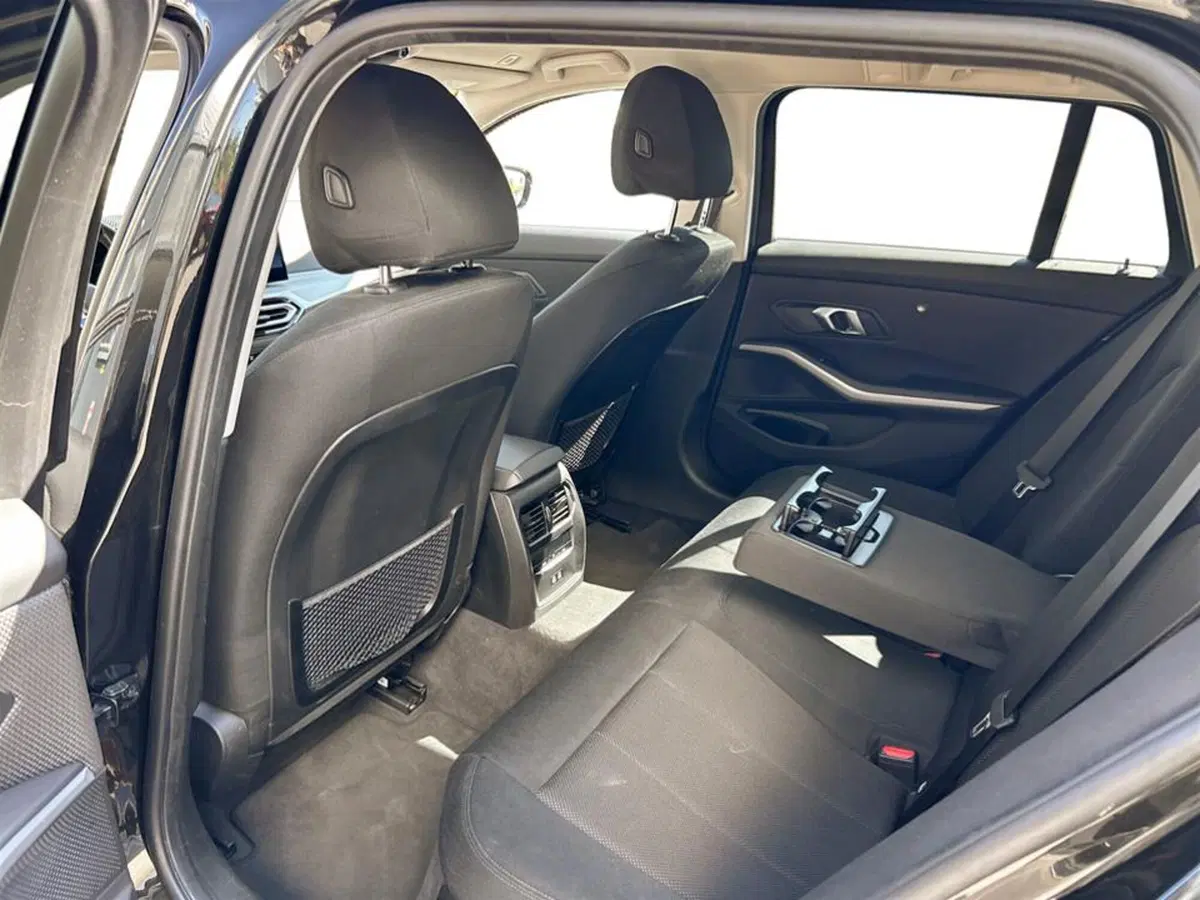 BMW Serie 3 Touring usata a Piacenza (12)