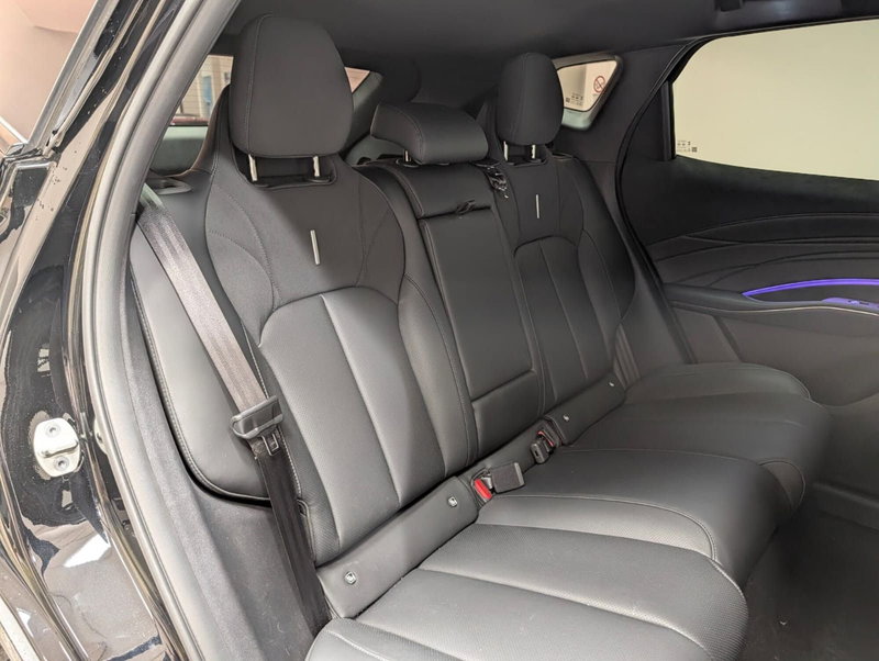 Omoda Omoda 7 SHS-P nuova a Teramo (14)