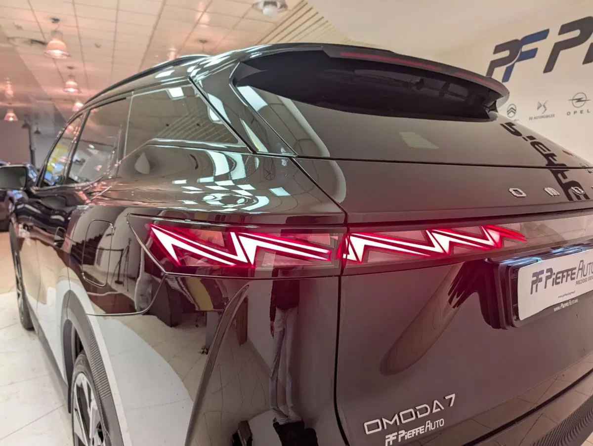 Omoda Omoda 7 SHS-P nuova a Teramo (9)