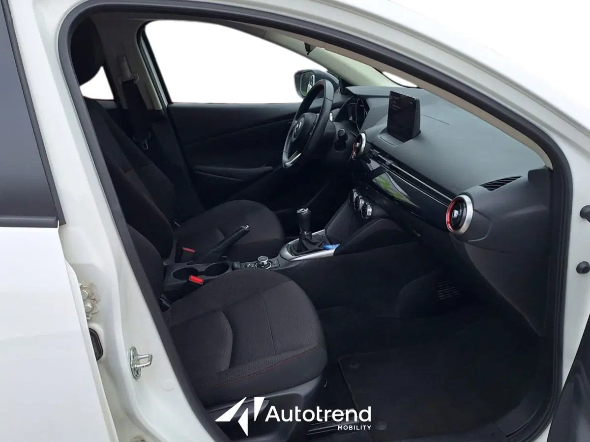 Mazda Mazda2 usata a Bari (7)
