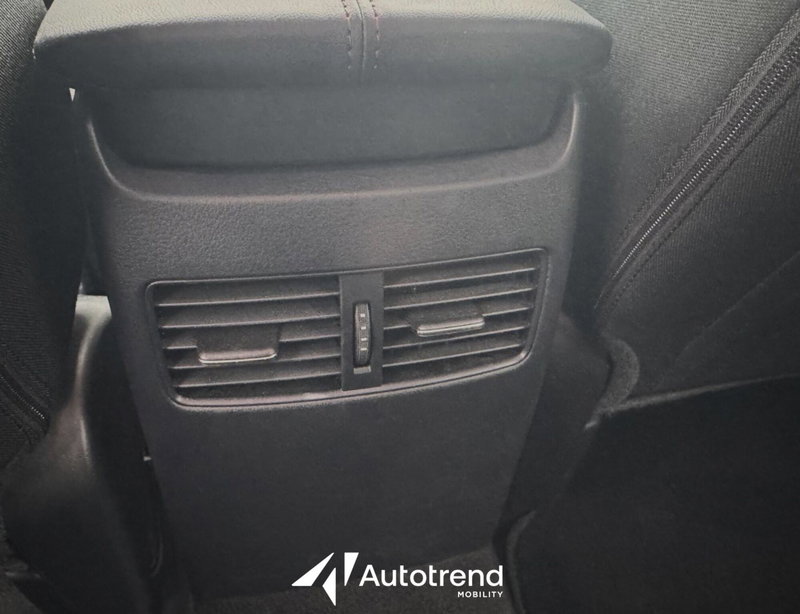 Mazda CX-30 usata a Bari (15)