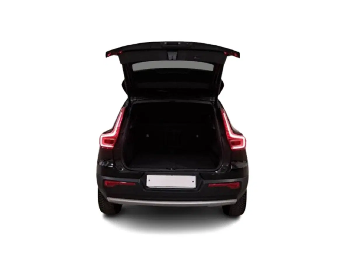 Volvo XC40 usata a Bari (18)