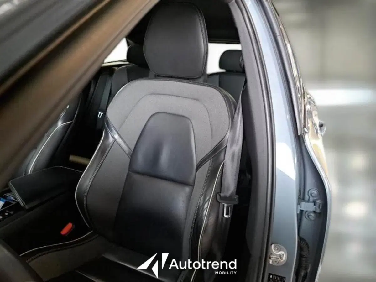 Volvo XC60 usata a Bari (17)