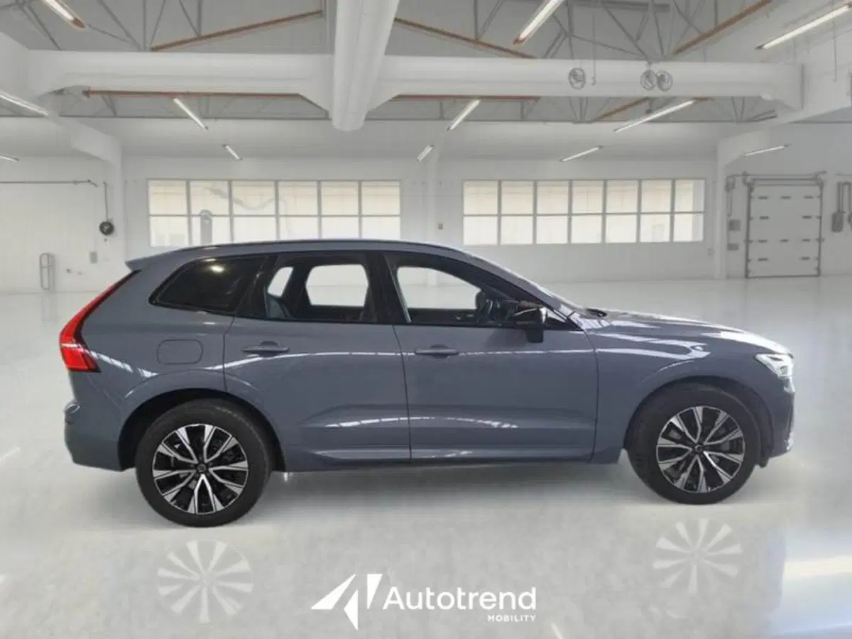Volvo XC60 usata a Bari (4)