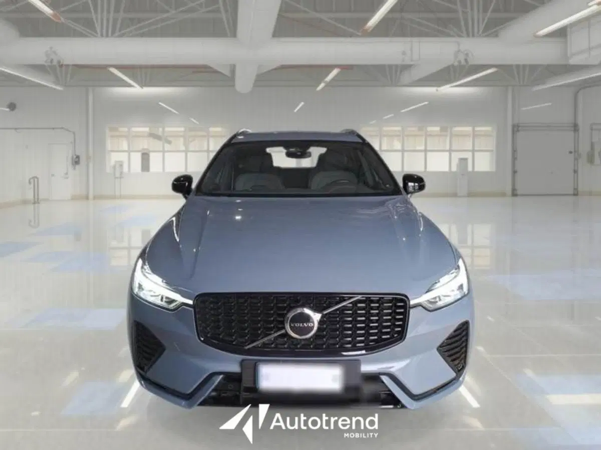 Volvo XC60 usata a Bari (5)