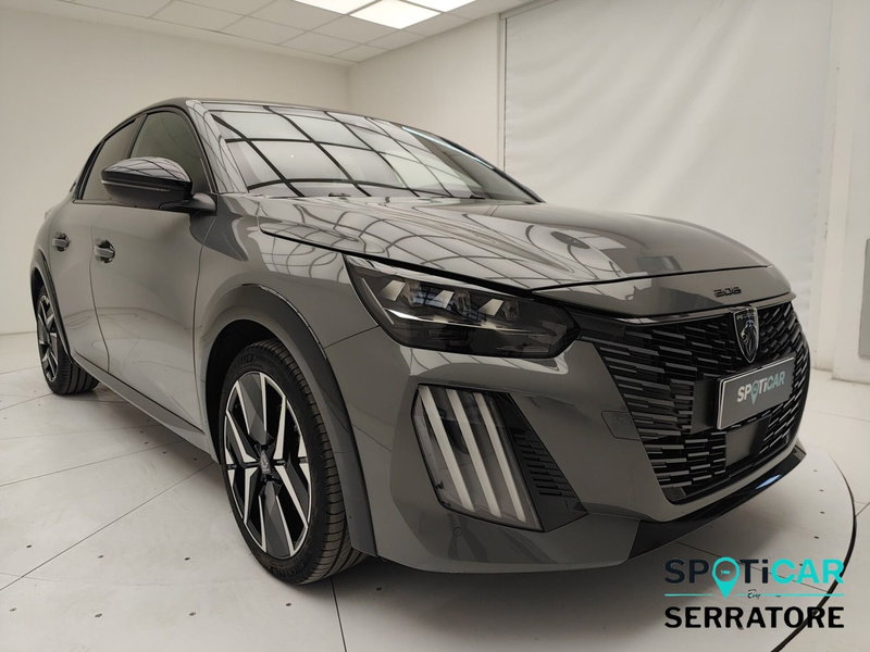 Peugeot 208 usata a Como (3)