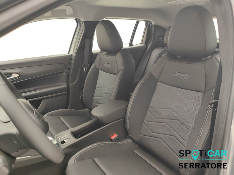 Jeep Avenger nuova a Como (11)