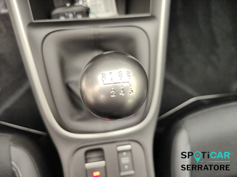 Jeep Avenger nuova a Como (17)