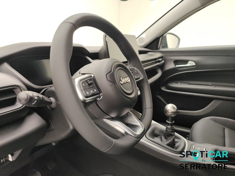 Jeep Avenger nuova a Como (8)